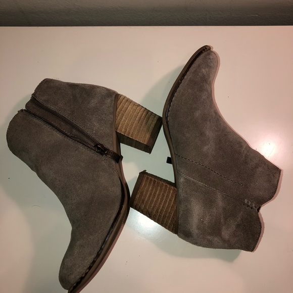 Booties - Picture 3 of 7